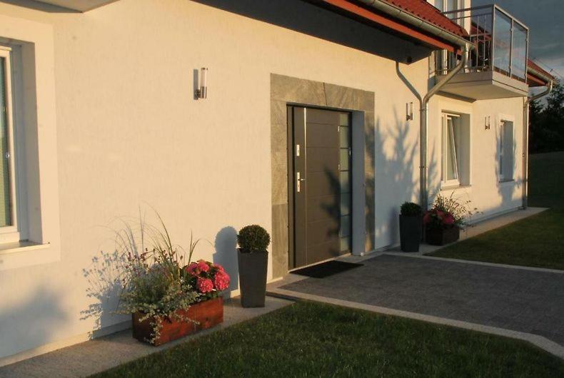 Villa Sadula - Apartamenty Na Mazurach Старе Саде Екстериор снимка